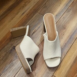 Gabrielle Union Cream Woven heels